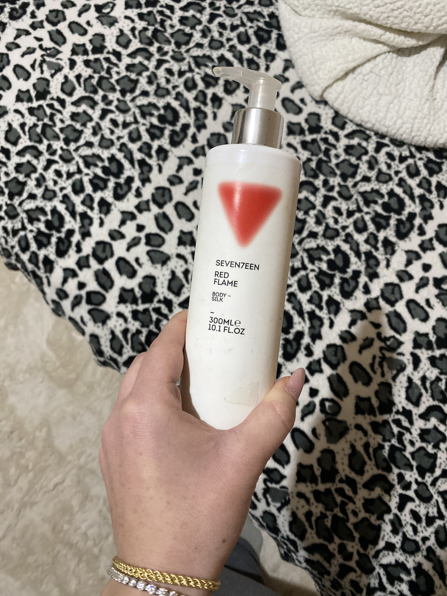 Seventeen Körperseide Feuchtigkeitsspendende Milk Körperpflege 300ml