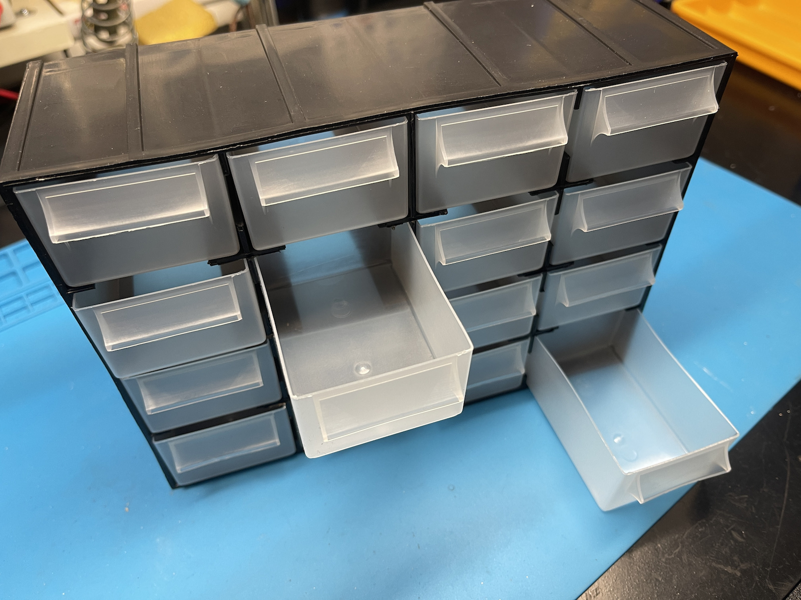 ArtPlast Συρταριέρα Εργαλείων Plastic 16 Compartments W22.1xD8.5xH15.6cm
