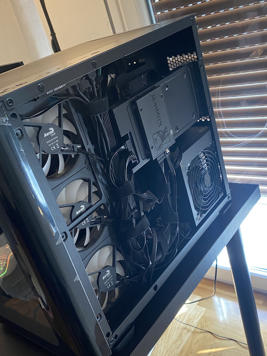 Aerocool P500C Gaming Midi Tower Κουτί Υπολογιστή με Πλαϊνό Παράθυρο Μαύρο