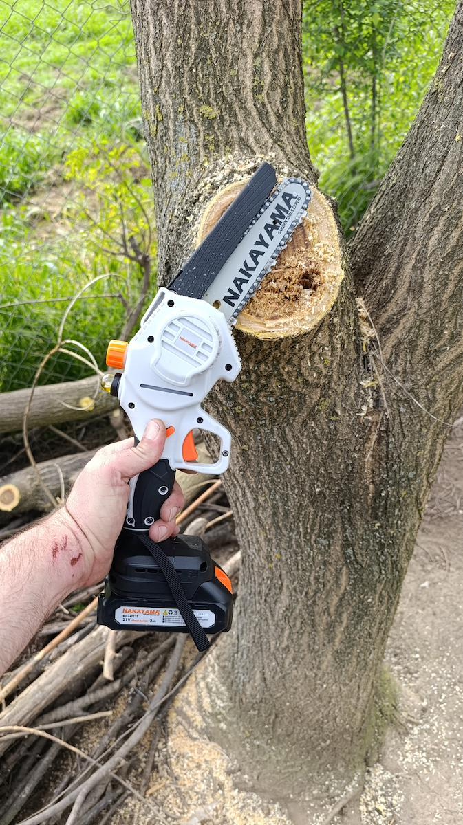Nakayama EC1100 Κλαδευτικό Αλυσοπρίονο Μπαταρίας 2x2Ah Brushless 21V 1kg με Λάμα 15cm