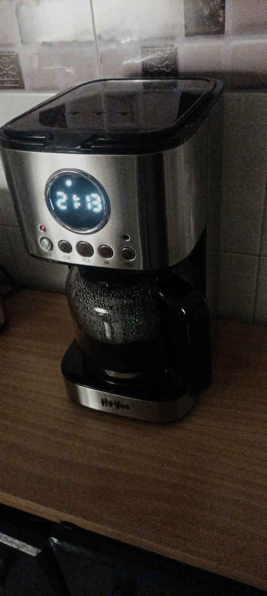 Hy-Vee Programmable Filter Coffee Machine 900W