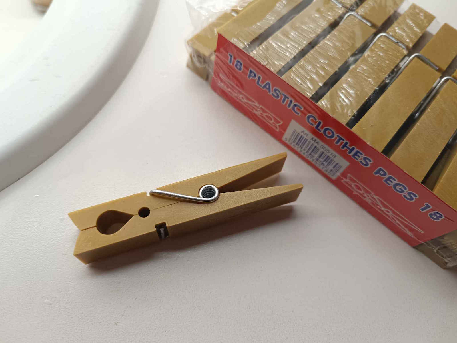 Super Star Clothespins made of Plastic 18pcs Brown
