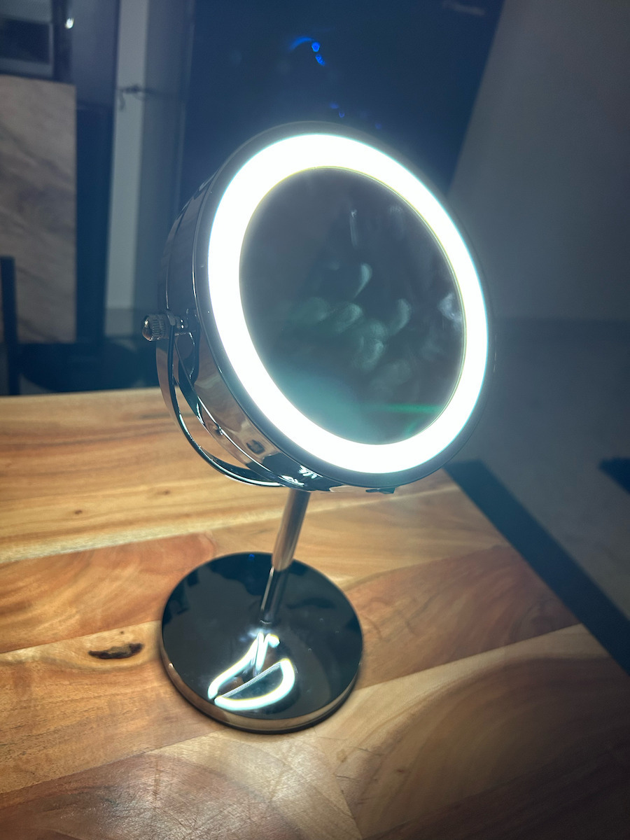 Home Use Καθρέπτης Μακιγιάζ Επιτραπέζιος με Φως 17.5x17.5cm Ασημί