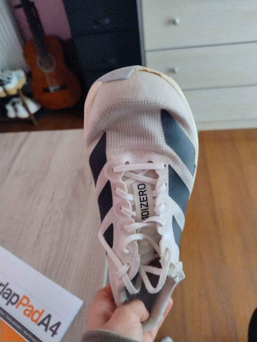 Adizero EVO SL Femei Pantofi sport Alergare Wonder White / Cyber Met. / Warm Vanilla