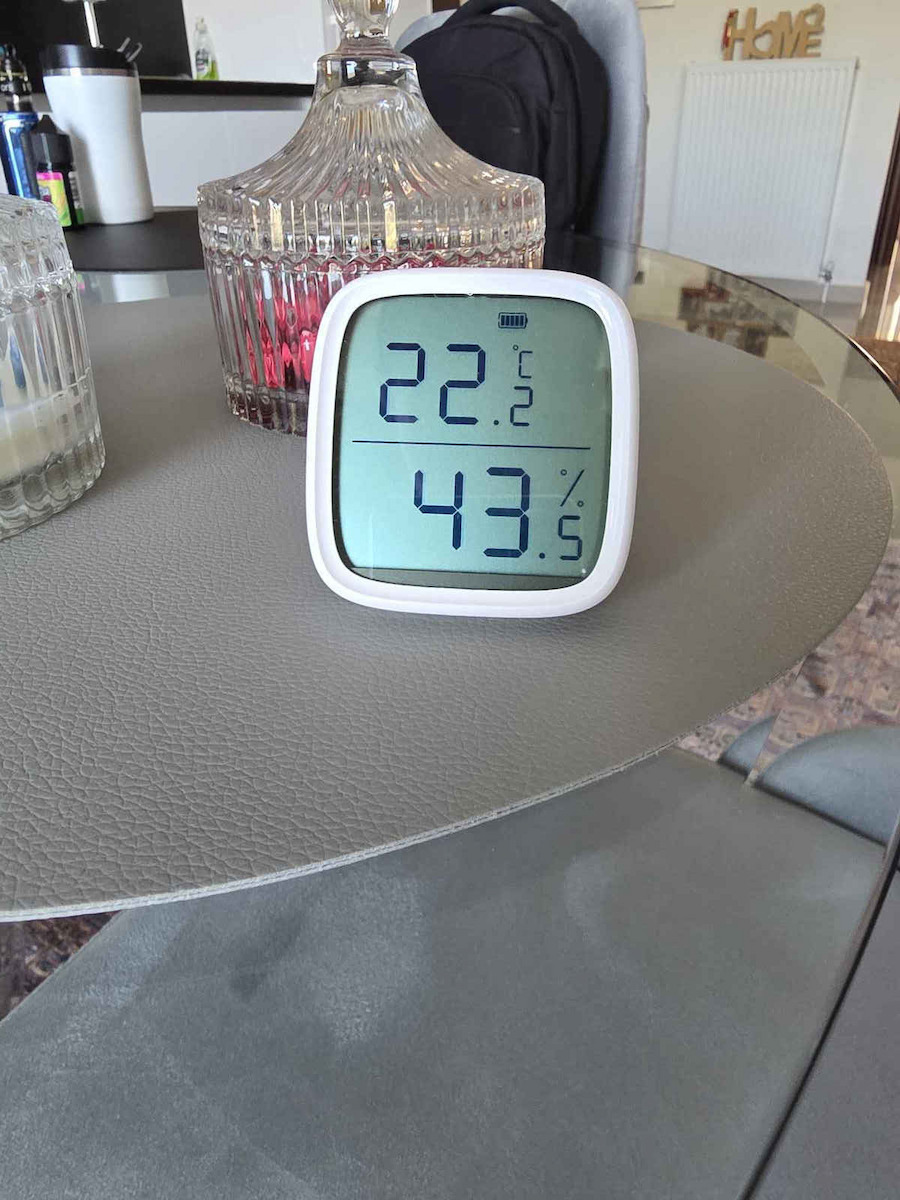 Sonoff Digital Thermometer & Hygrometer for Indoor Use