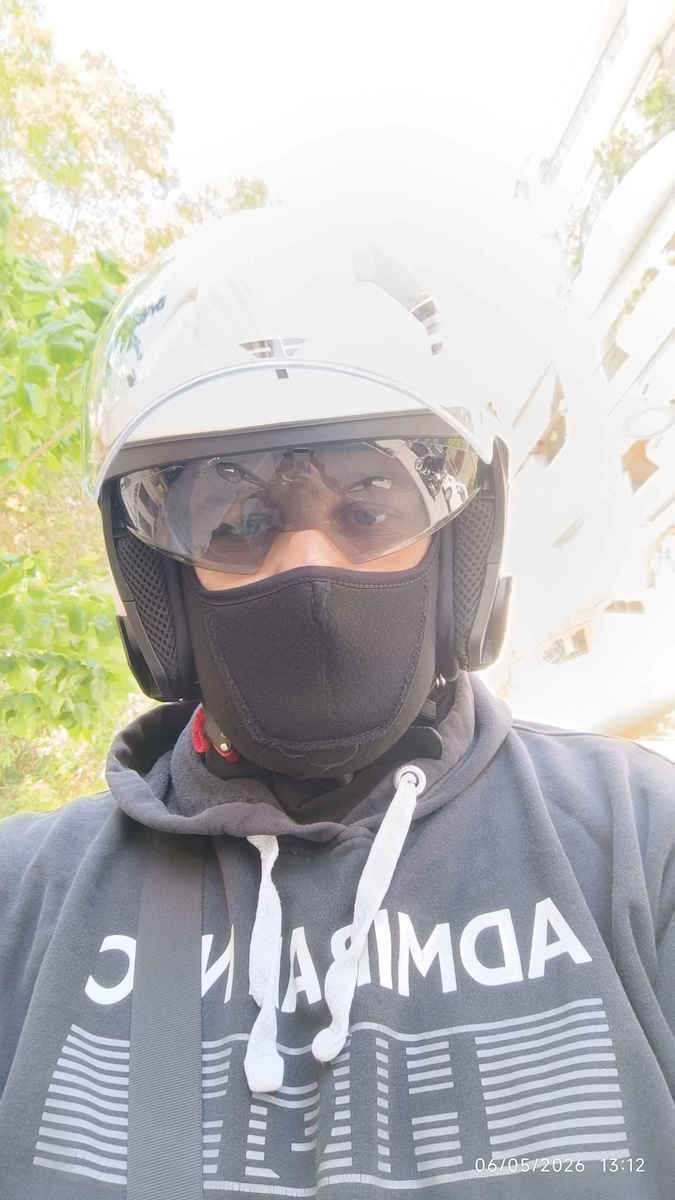 Faseed 620 White Motorcycle Helmet Jet ECE 22.06 1350gr with Sun Visor