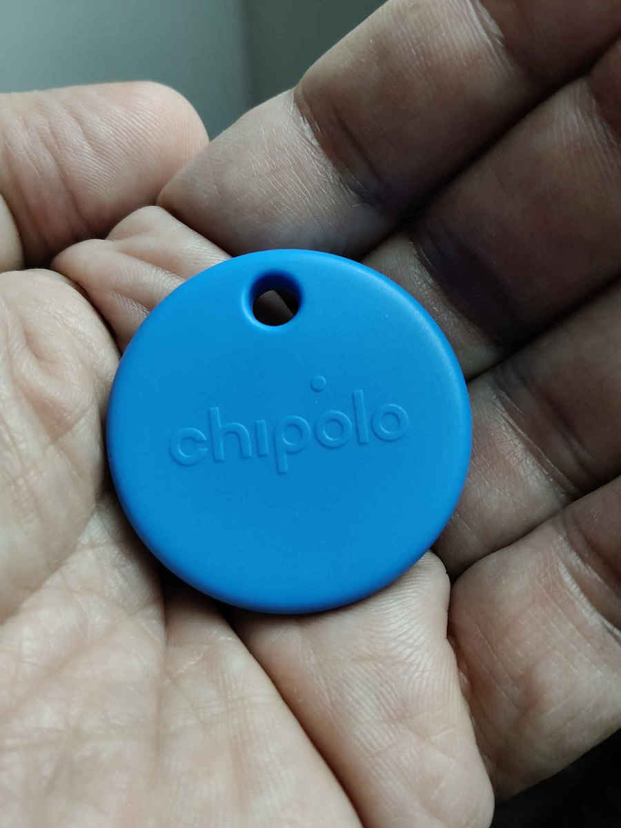 Chipolo Pop Apple Find My & Google Find Hub Blue with Smartphone Tracking