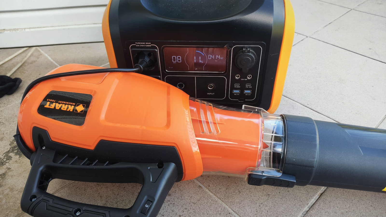 Kraft Electric Blower 3000W Blower Handheld Electric 3000W with Volume Control & Maximum Air Speed 350km/h