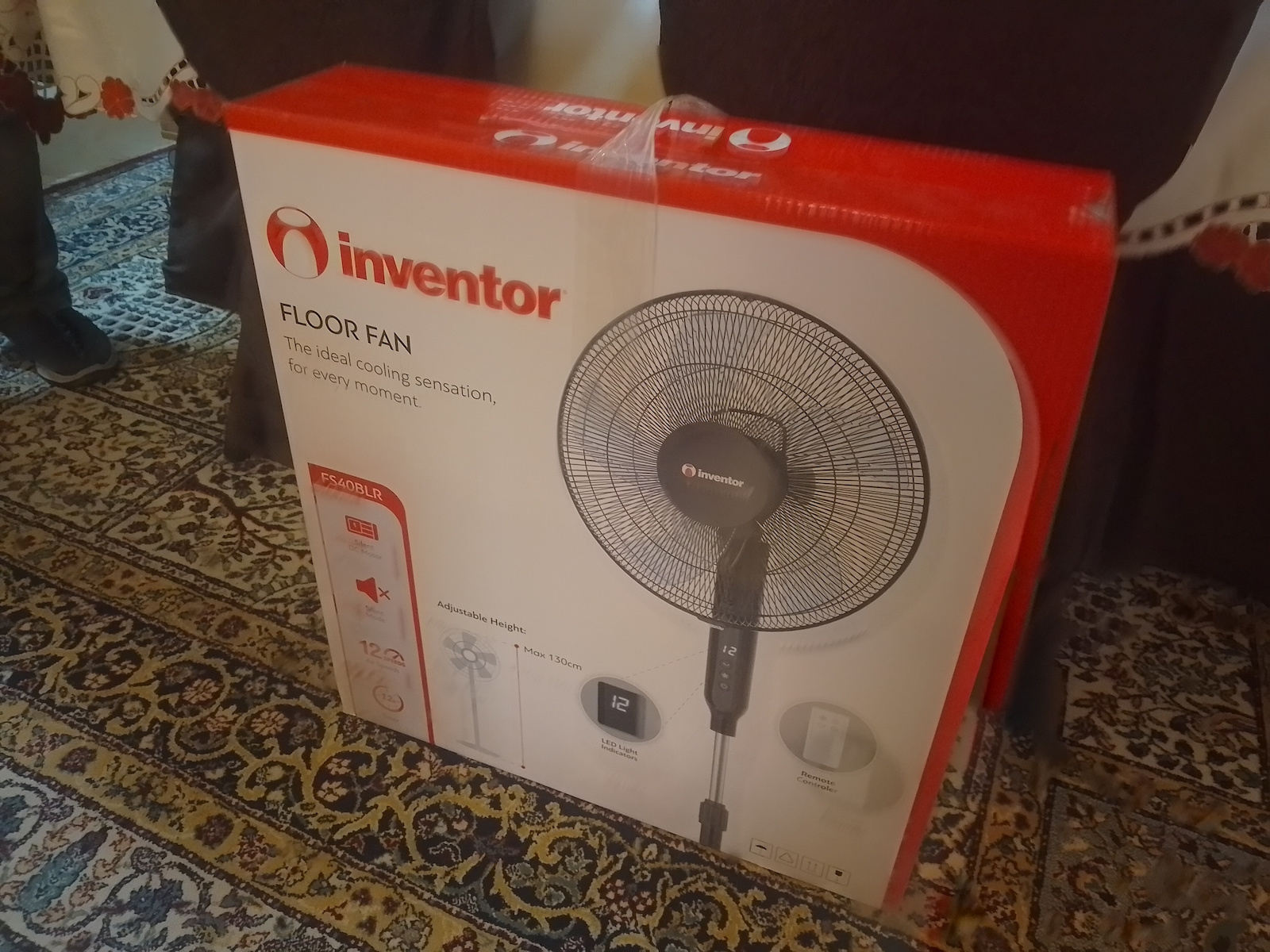 Inventor Pedestal Fan 35W 40cm Diameter with Remote Control Black