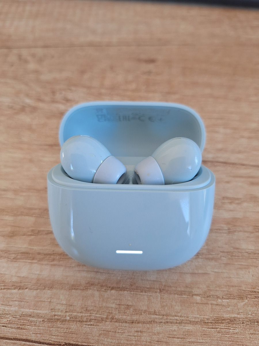 Xiaomi Redmi Buds 8 Lite Bluetooth Handsfree Earphones with Sweat Resistance and Charging Case White