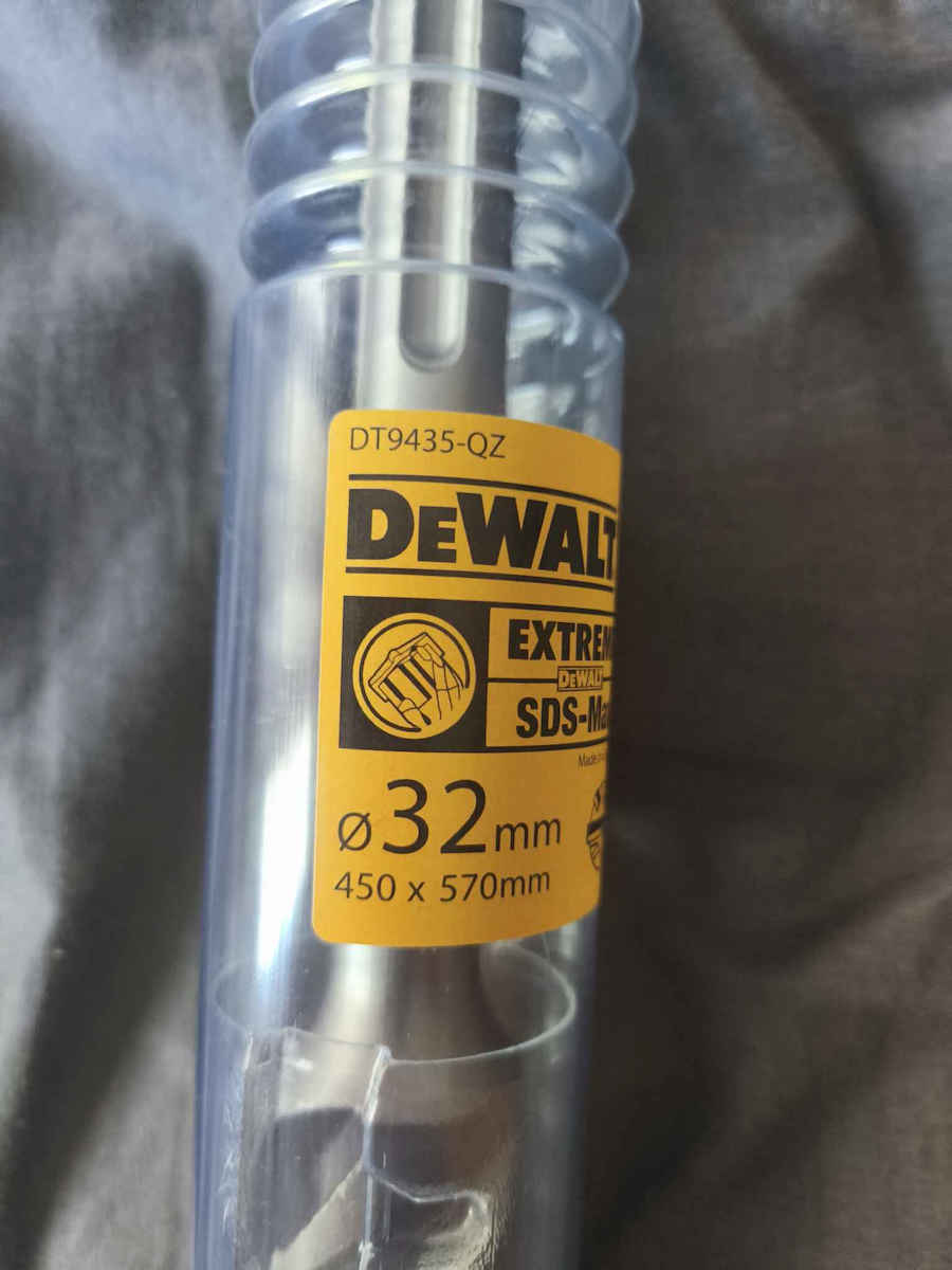 DEWALT Extreme Τετράκοπο Τρυπάνι Καρβιδίου με SDS Max Στέλεχος για Δομικά Υλικά 32x570mm