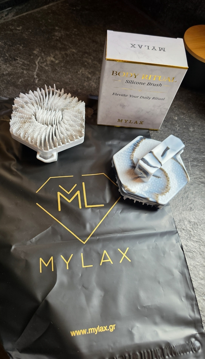 MyLax Perie De Exfoliere Neagră 1 Bucată