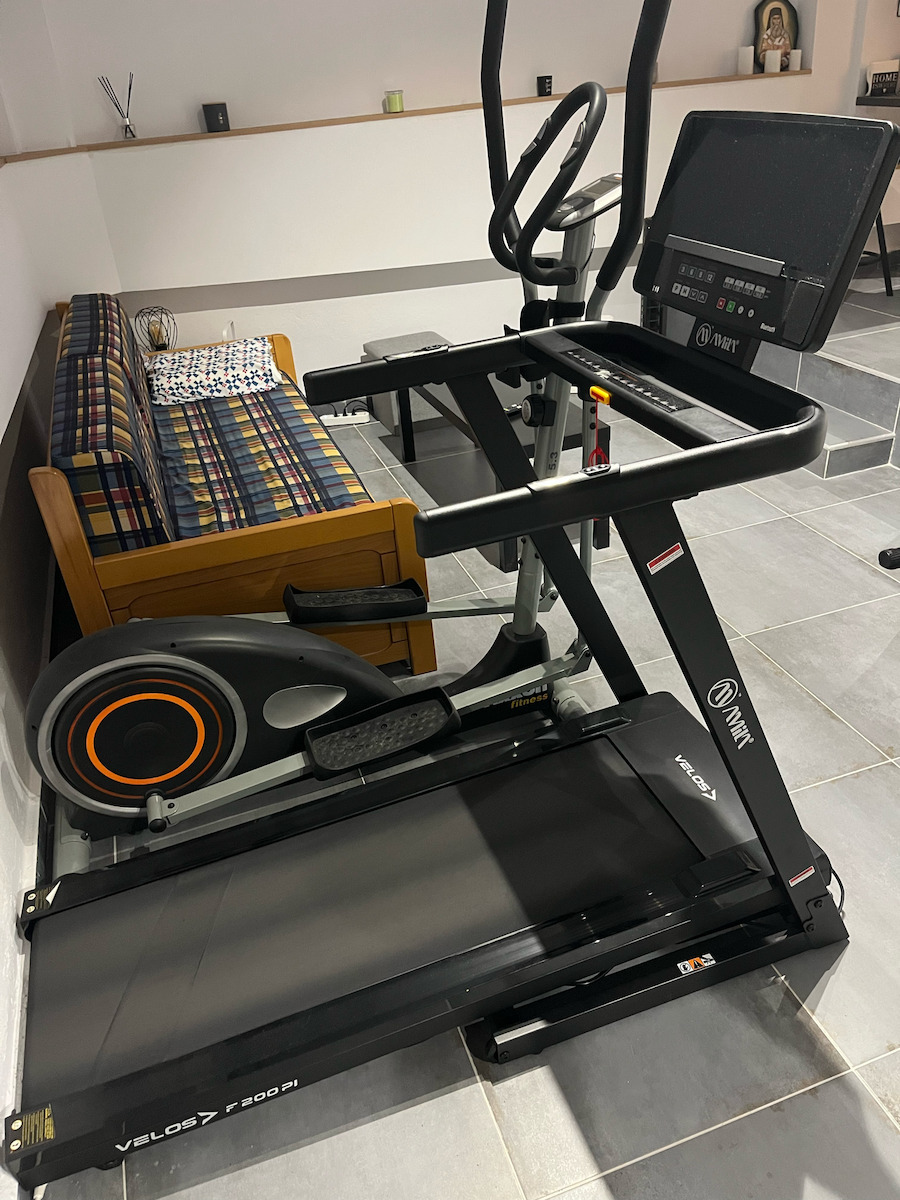 AMILA Velos F200PI 2hp Ηλεκτρικός Διάδρομος Γυμναστικής για Χρήστη έως 120kg