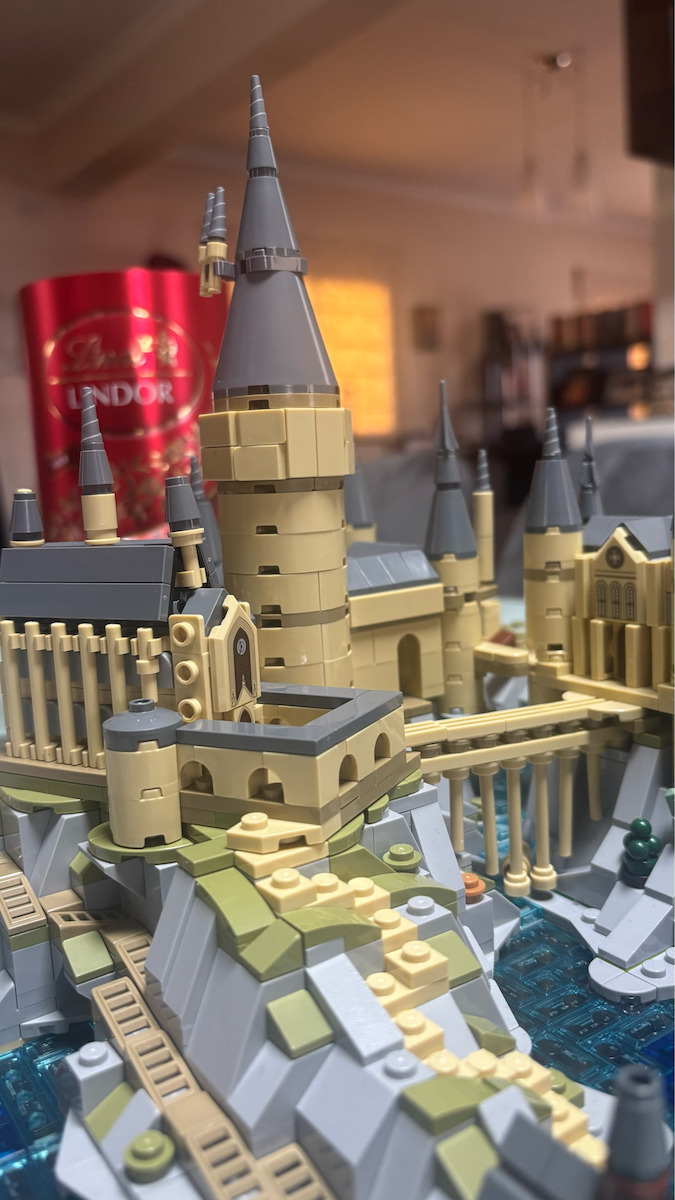 LEGO Castle Hogwarts Castle And Grounds για 18+ Ετών