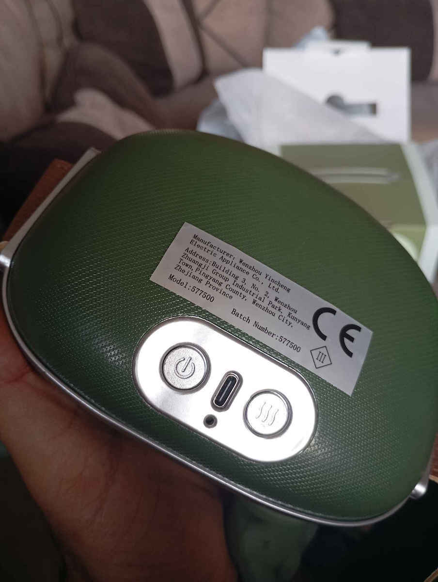 Massage Device Shiatsu for the Neck, the Head, the Back, the Legs & the Hands with Heating Function