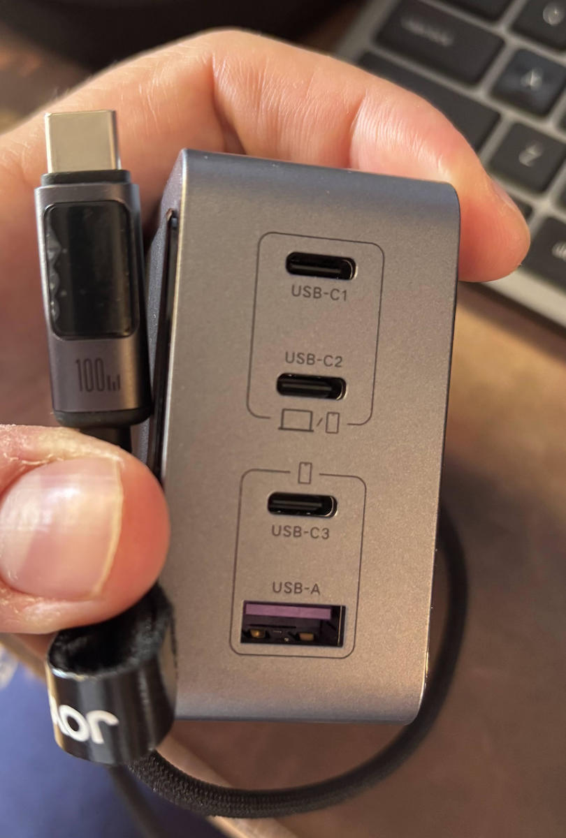 Ugreen Φορτιστής Χωρίς Καλώδιο GaN με Θύρα USB-A και 3 Θύρες USB-C 100W Power Delivery / Quick Charge 4.0 Γκρι (X565)