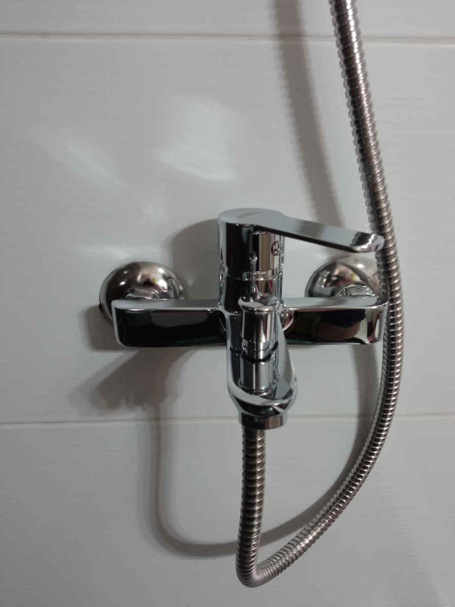 Viospiral Nidra Mischung Bade- / Duscharmatur Badewanne Komplettes Set Silber