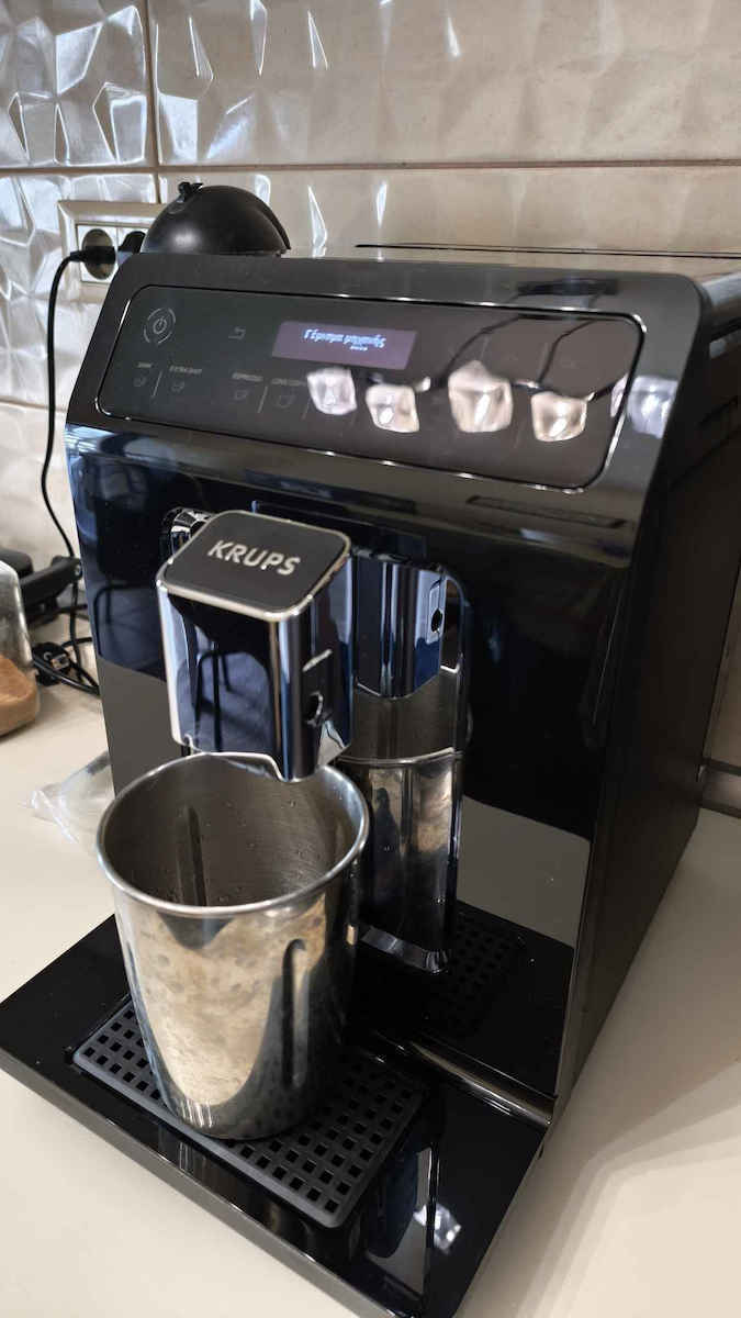 Krups Mașină Automată Espresso 1450W Presiune 15bar cu Măcinător Neagră EA8908