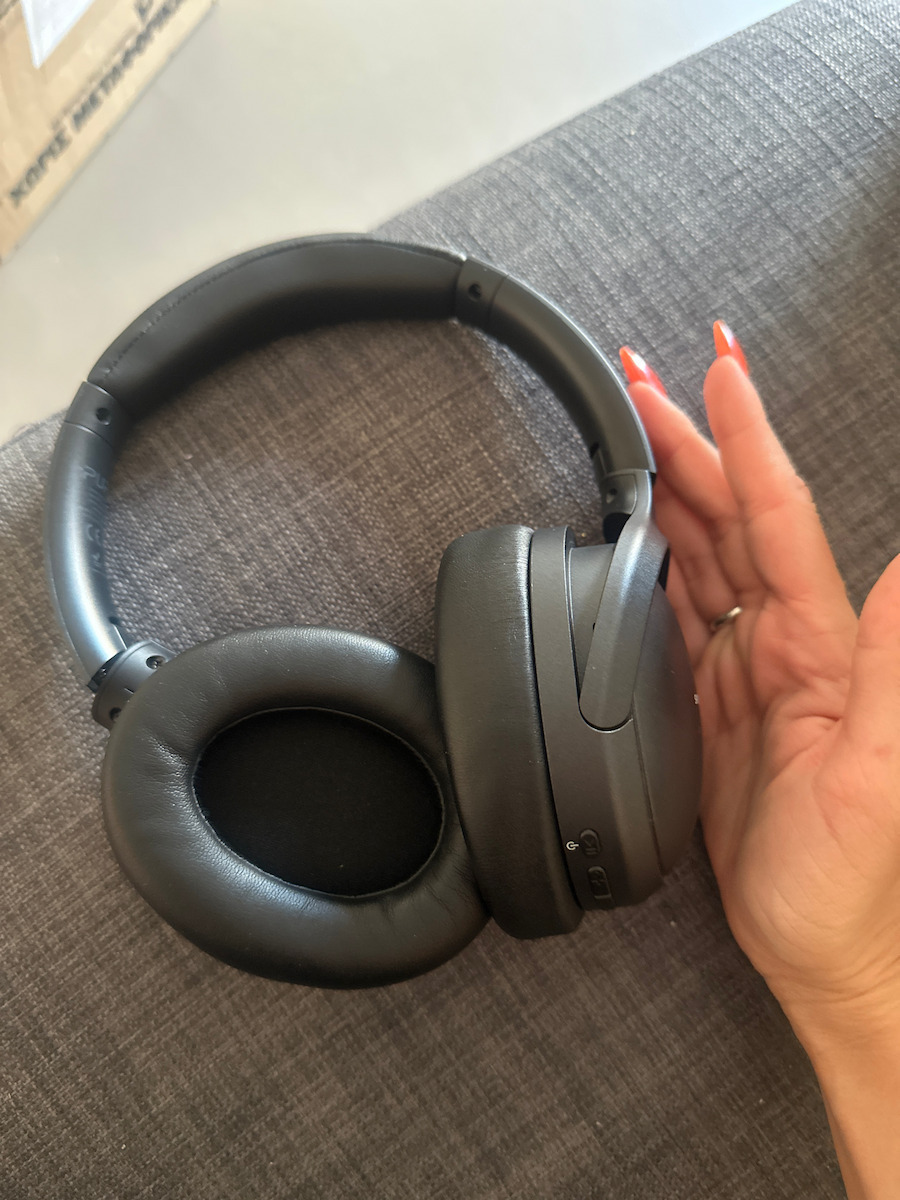 Swissten 54400221 Ασύρματα / Ενσύρματα Over Ear Ακουστικά με 2 ώρες Λειτουργίας Μαύρα