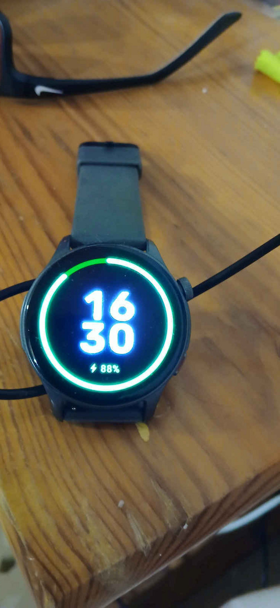 Zeblaze Btalk 3 GPS 45mm Smartwatch mit Pulsmesser (Creamy)
