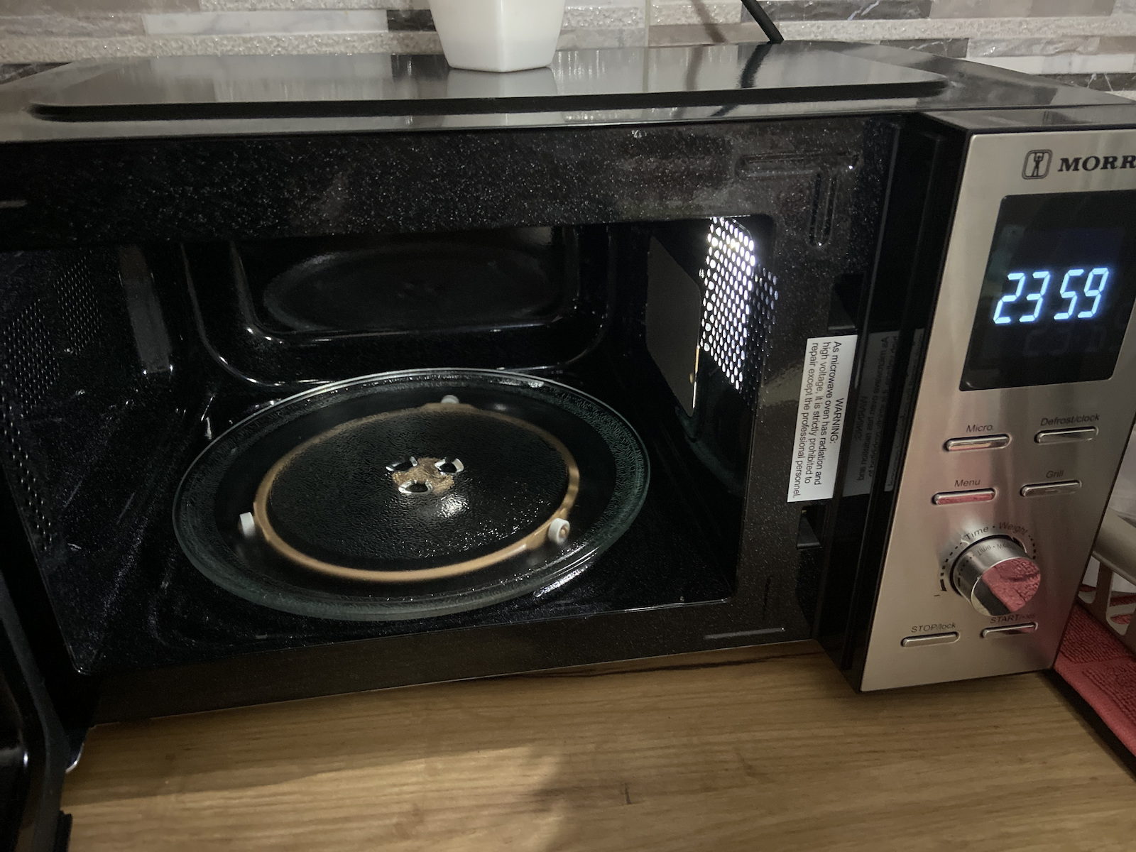 Morris Φούρνος Μικροκυμάτων με Grill 20lt Μαύρος