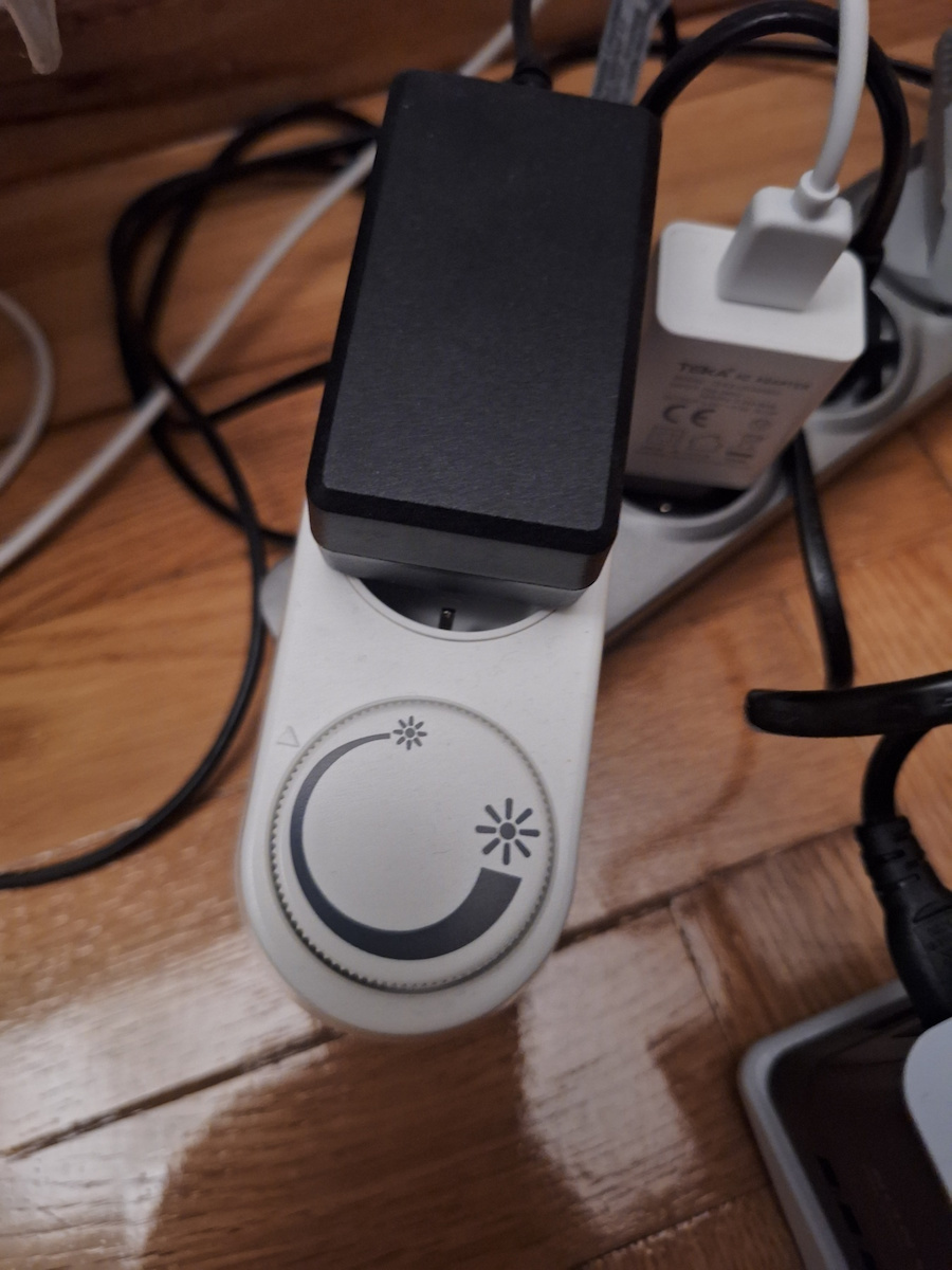 REV LED Dimmer Einzelne Steckdose mit Schalter