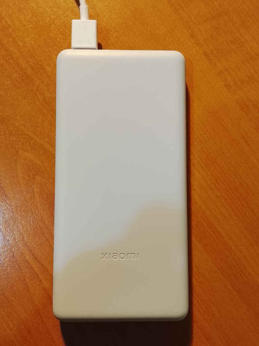 Xiaomi Lite Power Bank 10000mAh 22.5W mit 2 USB-A Anschlüssen und USB-C Anschluss Weiß