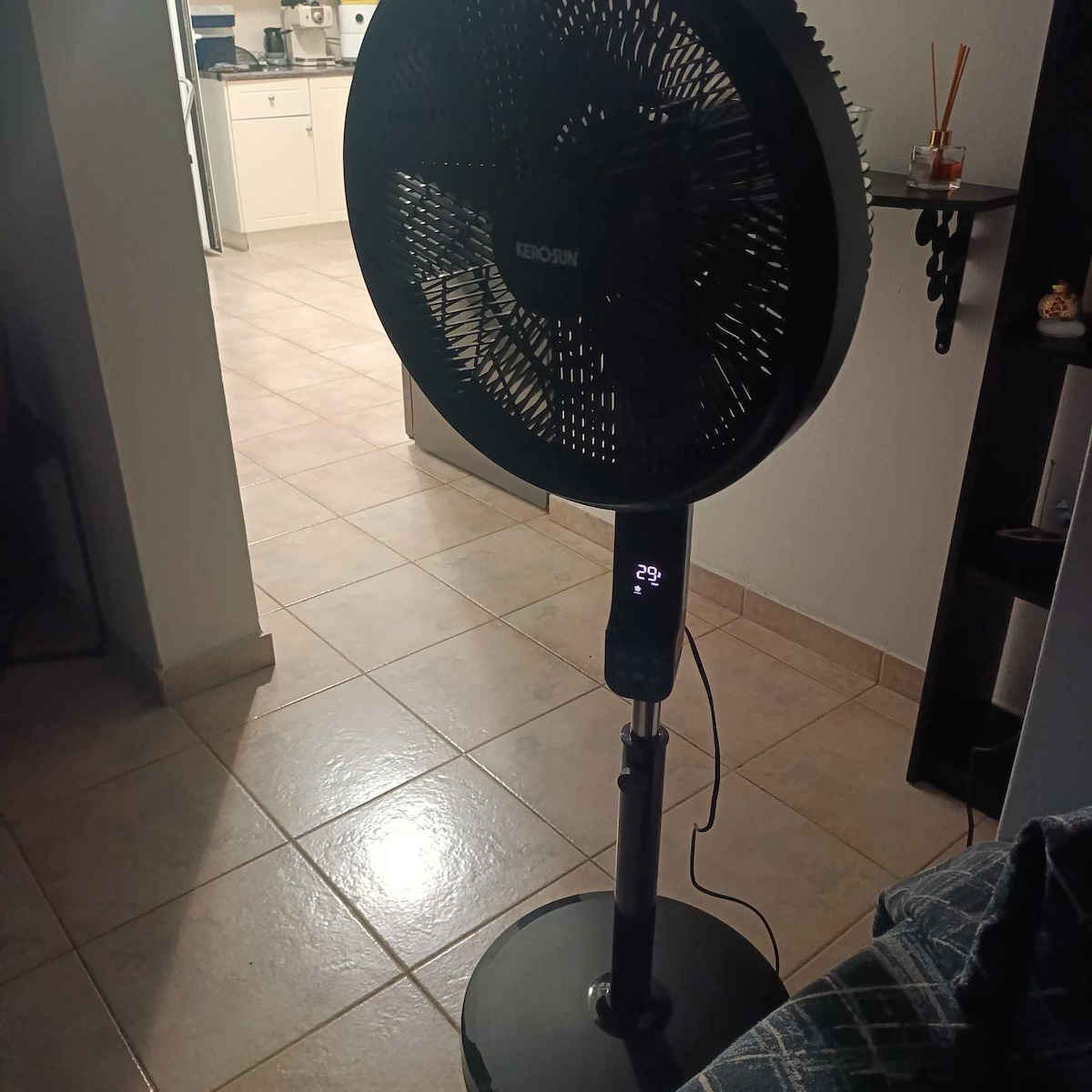 Kerosun Ventilator Pe Piedestal 65W Diametru 40cm Negru