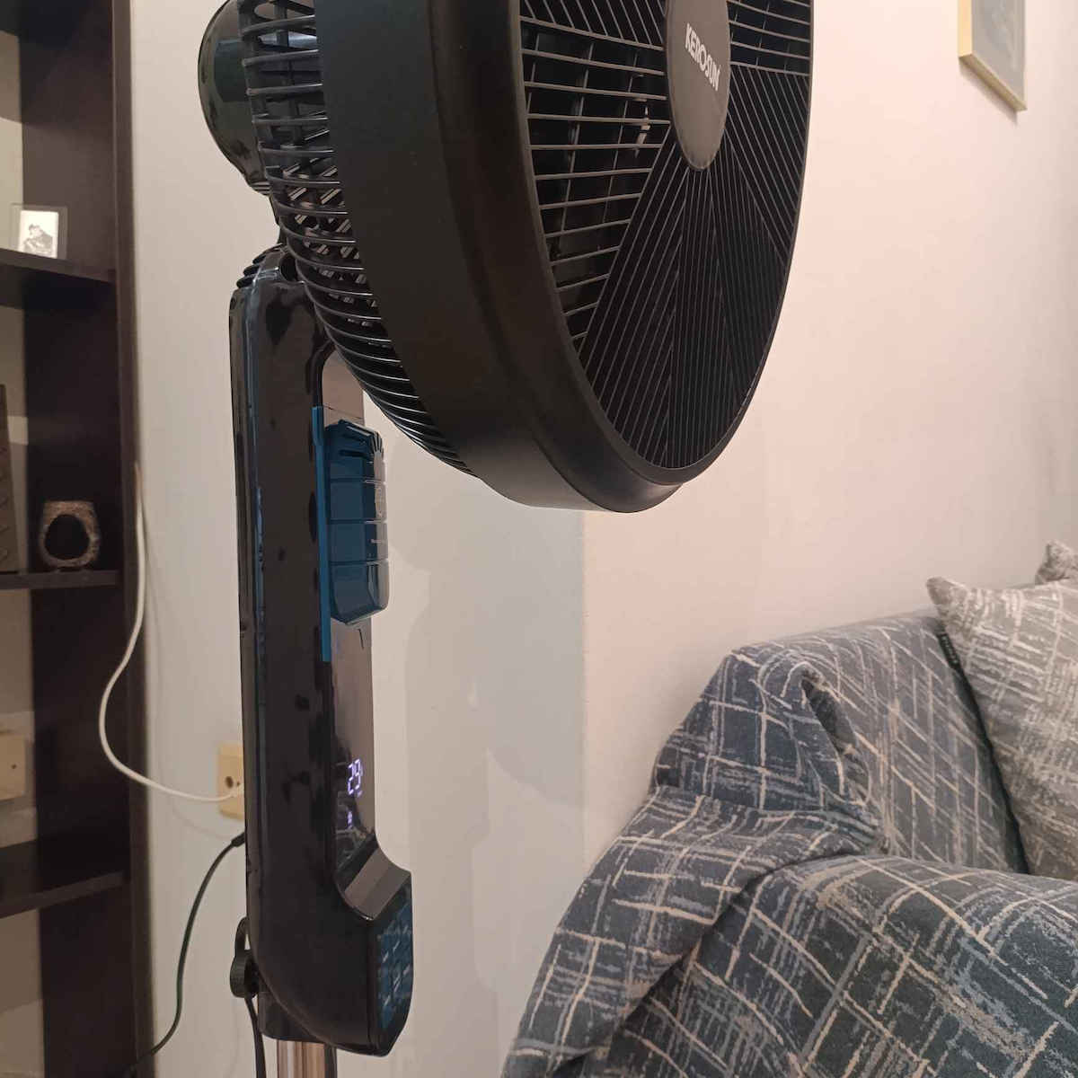 Kerosun Ventilator Pe Piedestal 65W Diametru 40cm Negru
