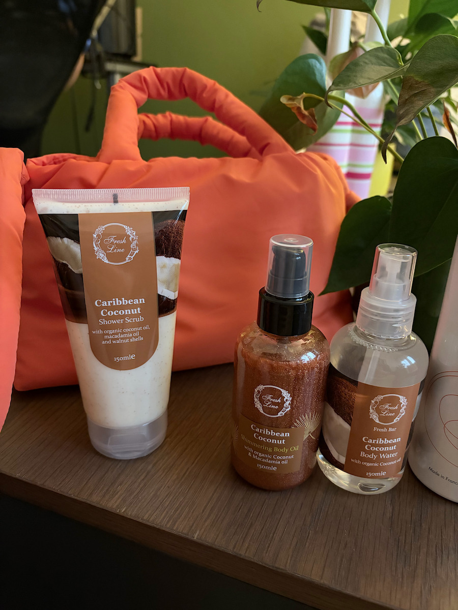 Fresh Line Caribbean Coconut Travel Set για Καθαρισμό Σώματος & Λάμψη 3τμχ