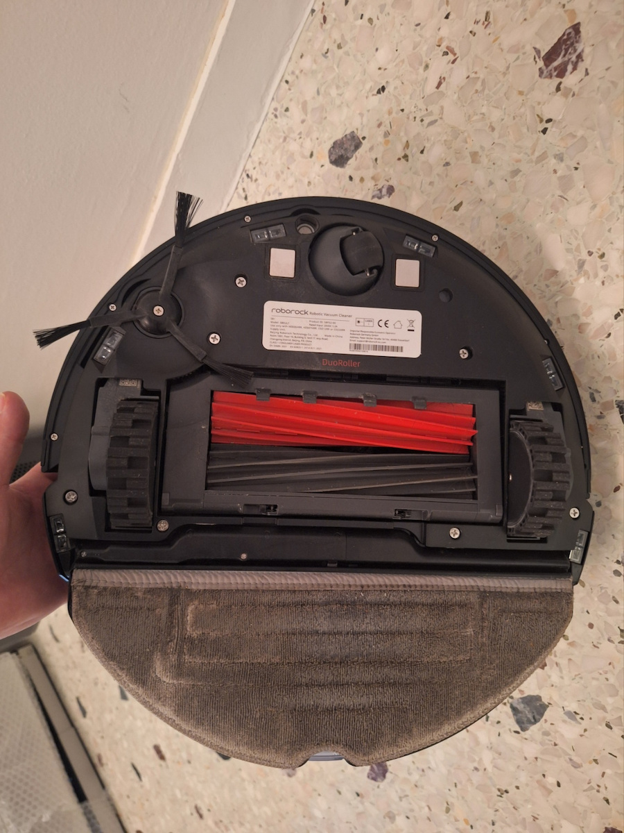 Roborock S8+ Robot Vacuum Cleaner with Laser Mapping & Suction Power 6000Pa White