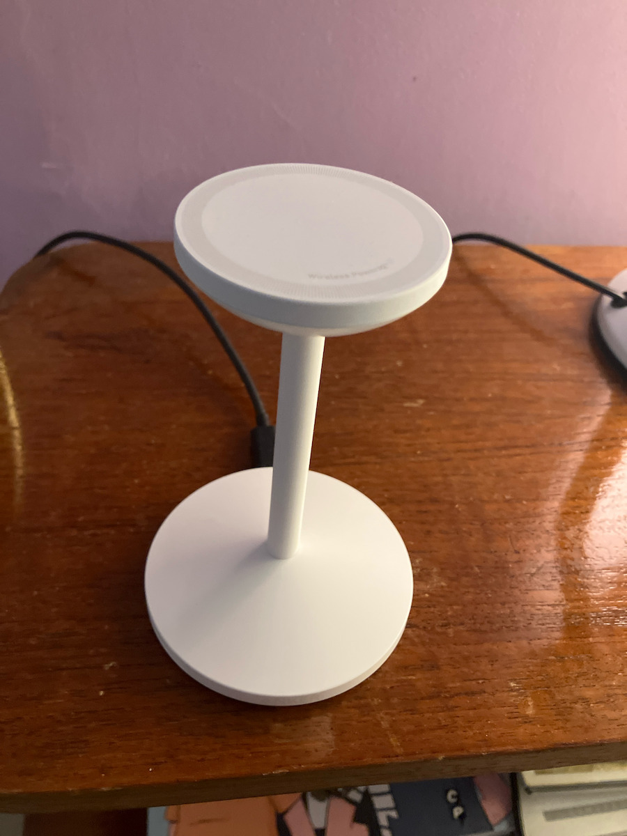 Anker Kabelloses Ladegerät (Qi Pad) und Kabel USB-C 15W Weißs (Maggo Stand)