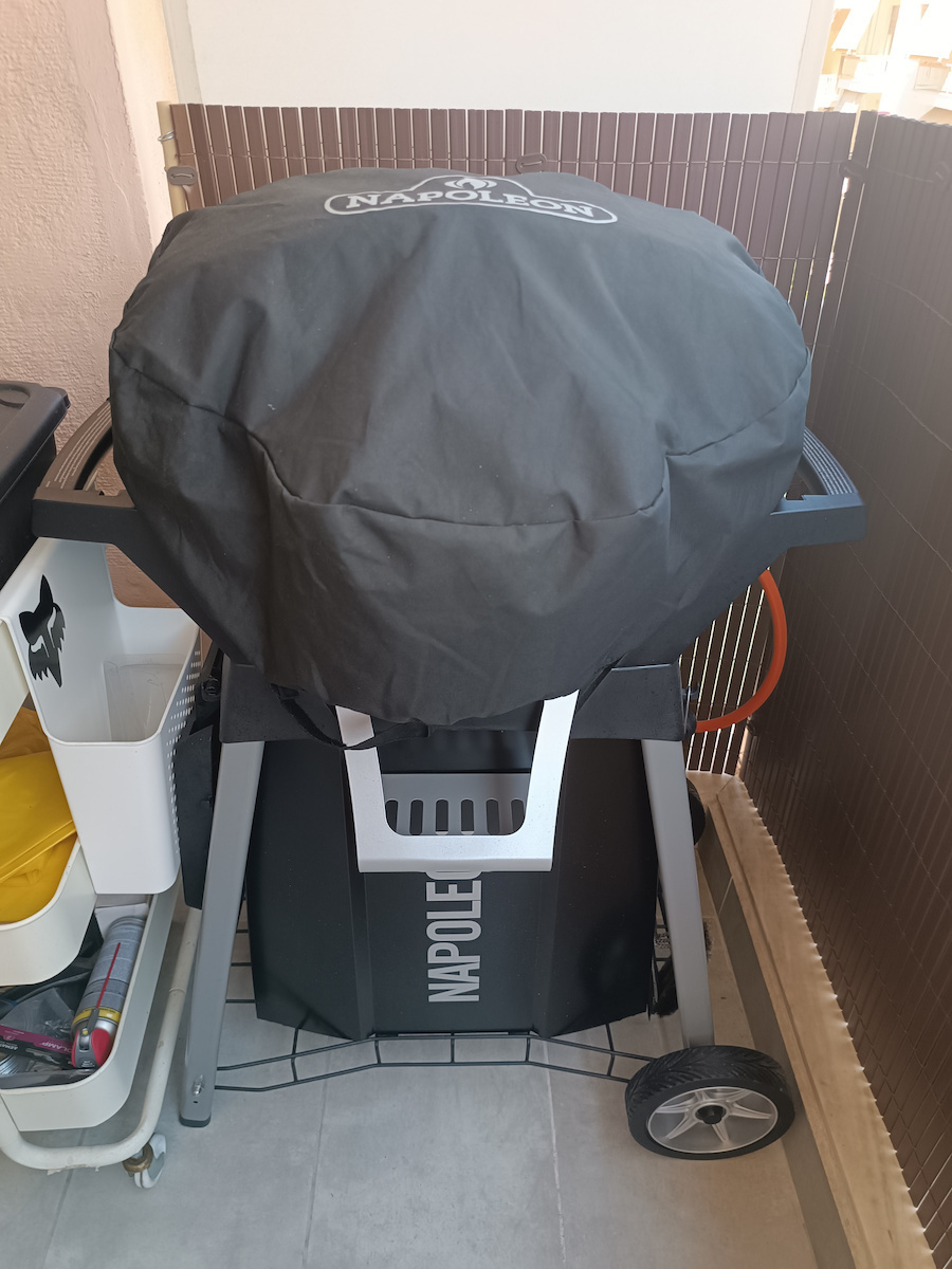 Napoleon TravelQ Tragbar Gasgrill Gusseisen Rost 54cmx37cmcm mit 2 cm 4.1kW