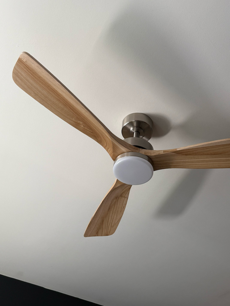 Adeleq Ceiling Fan 132cm With Light White