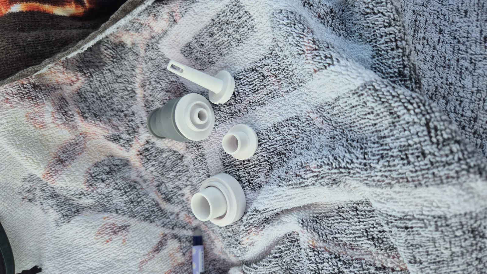 Sunnylife Elektrische Pumpe für Aufblasbare Weiß