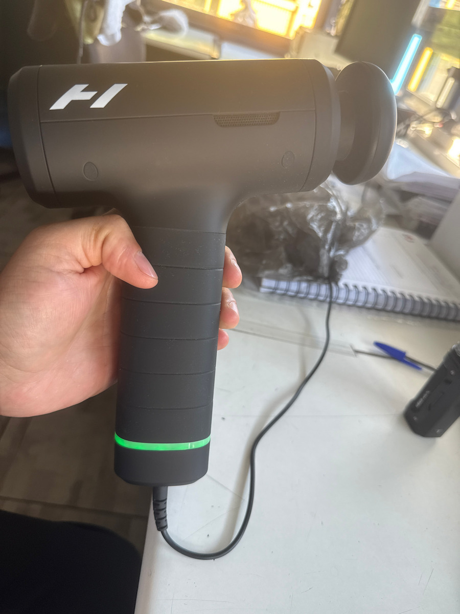 Hyperice Hypervolt 3 Pro Pistol de Masaj pentru Corp cu Vibrație