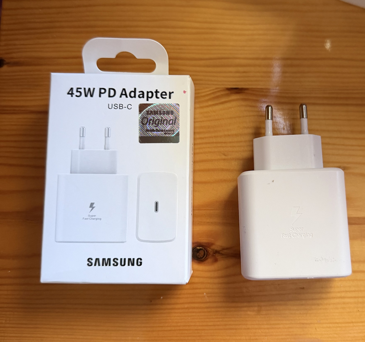 Samsung Φορτιστής Χωρίς Καλώδιο με Θύρα USB-C 45W Λευκός (EP-TA845 Retail)