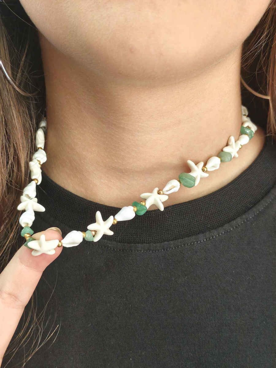 Deka Colier Handmade Cu Scoici Naturale Pietre Lanț Metalic 50 Cm Portocaliu