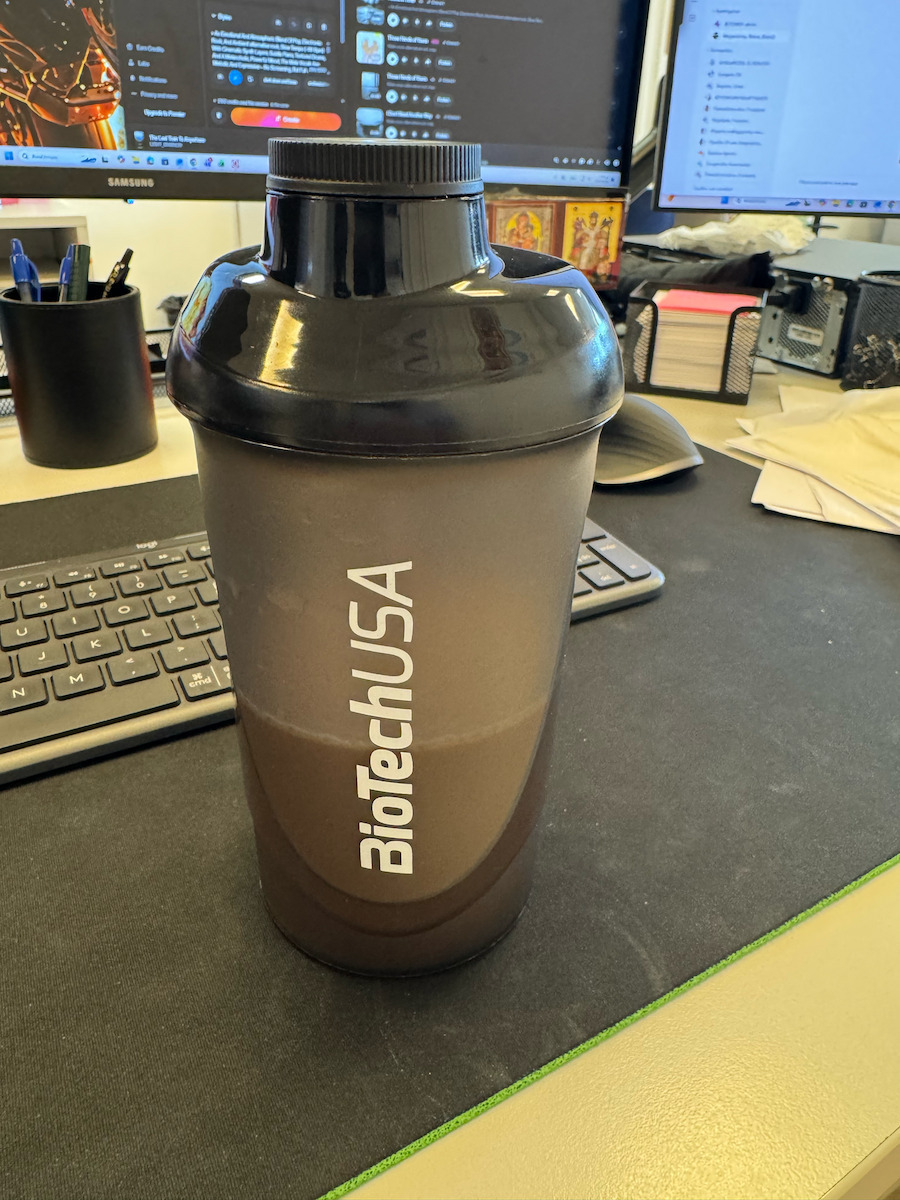 Biotech USA Wave Shaker Πρωτεΐνης 600ml Πλαστικό Μωβ