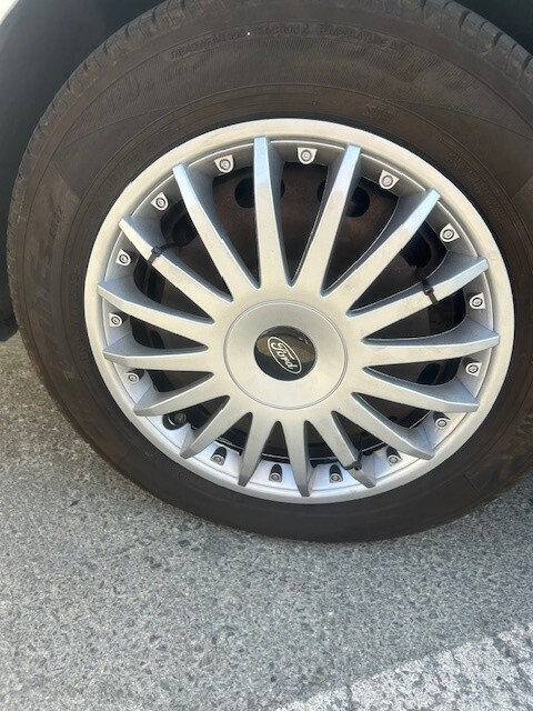 Versaco Σετ Τάσια Αυτοκινήτου Crystal με Σήμα Ford 4τμχ 14" Ασημί