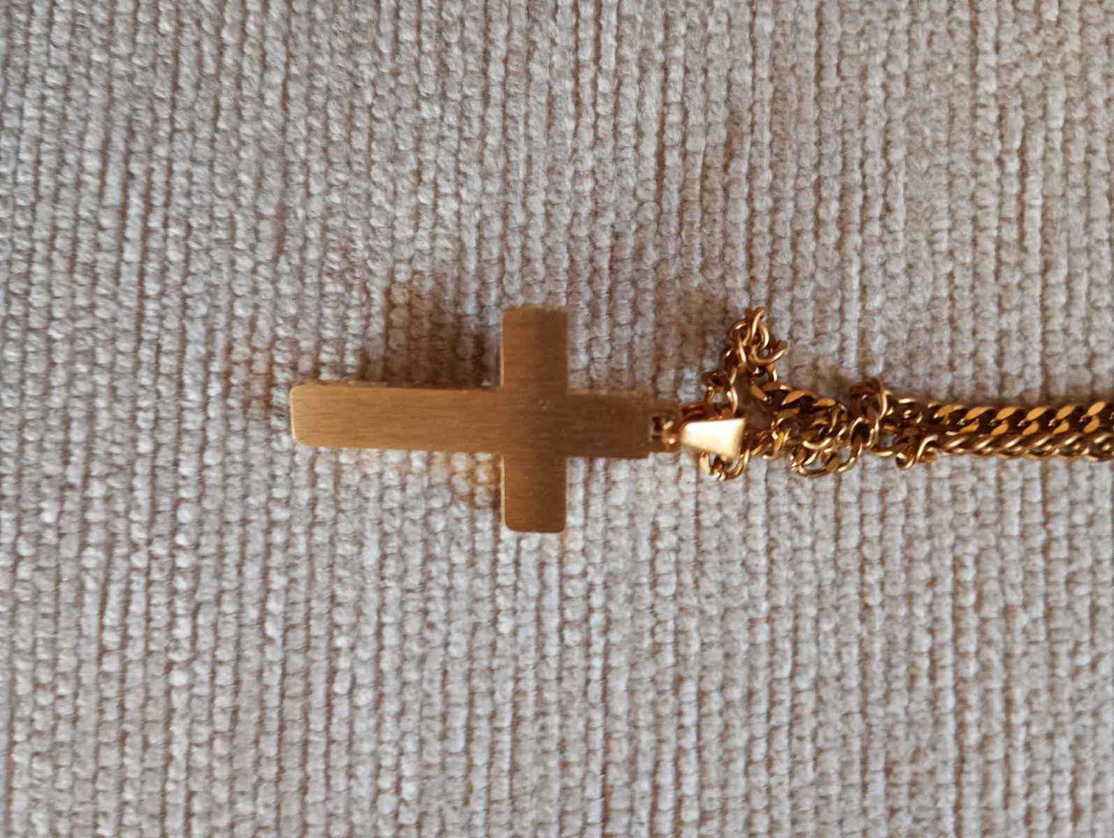 Oxzen Crucifix Bărbătesc cu Hristos Răstignit din Oțel Placat cu Aur cu Lanț