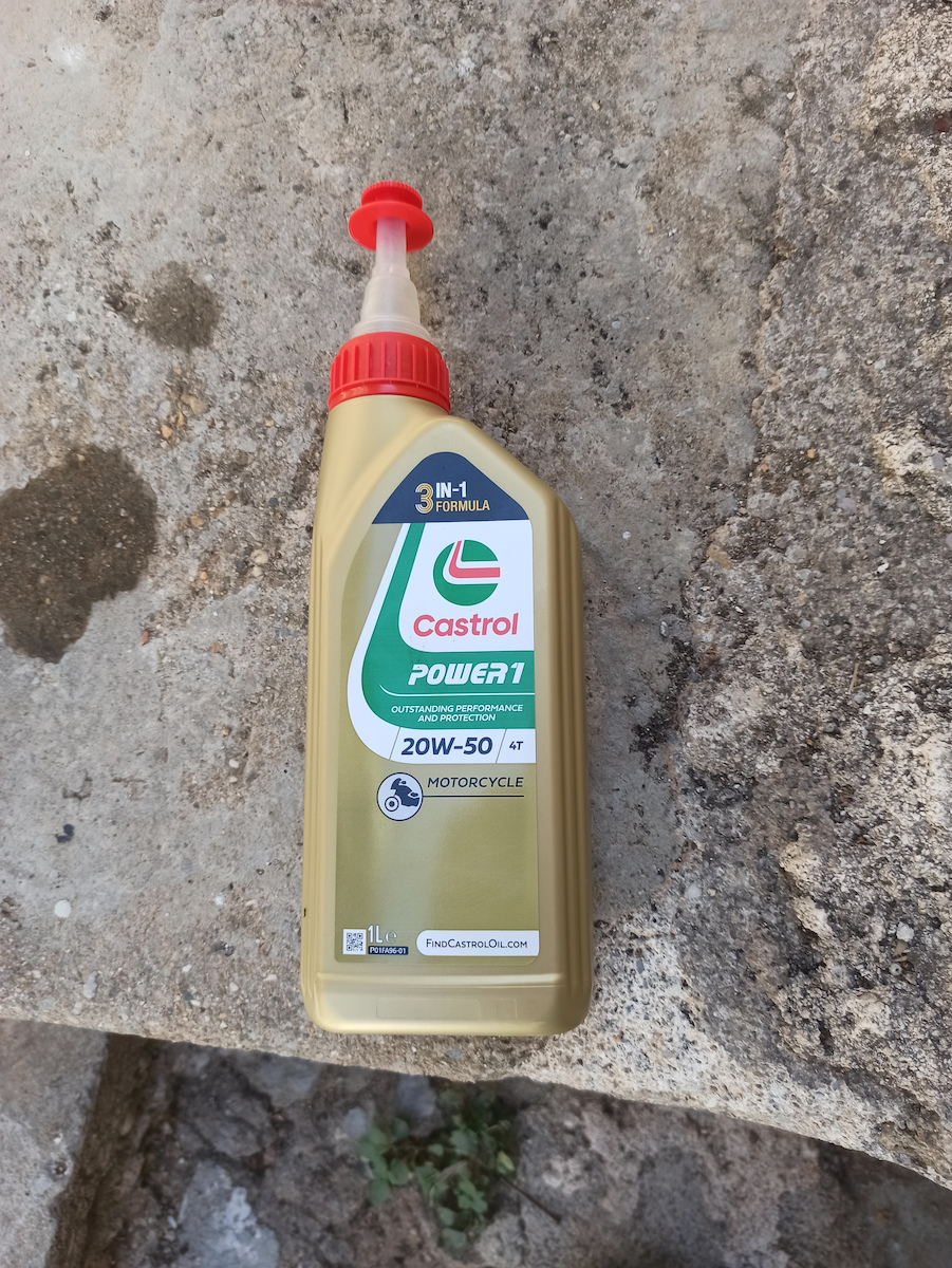 Castrol Power1 Ulei de motocicletă pentru motoare în patru timpi 10W-30 1lt