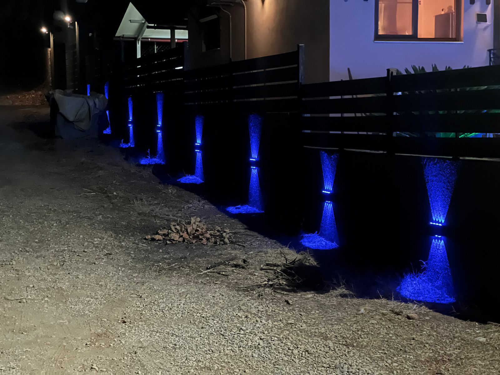 Andowl Set 4 Lămpi Solare de Perete 2.2W RGB cu Fotocelulă IP67