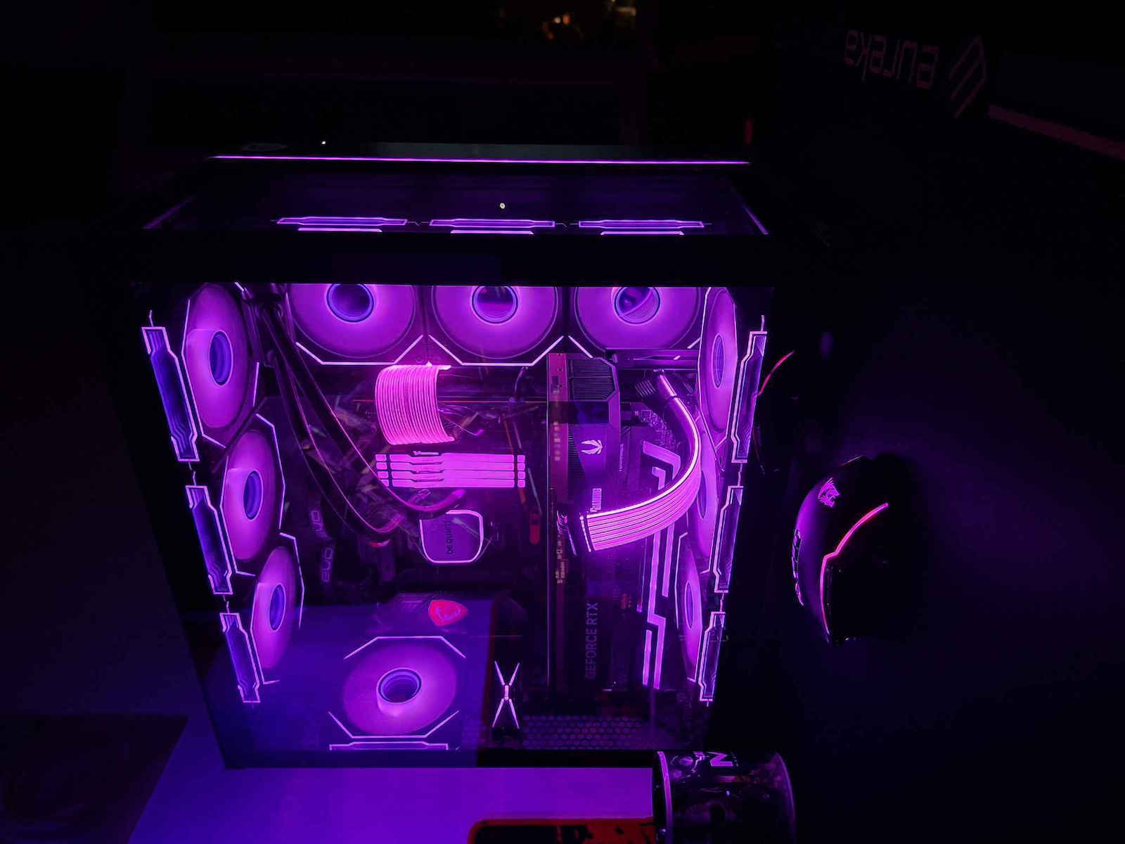 Redragon GPU Holder Black RD-GCP03 RGB