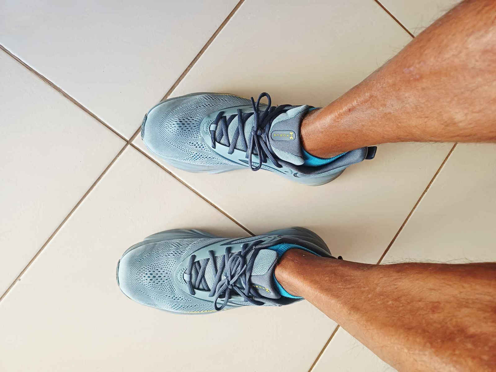Charged+ Rogue 6 Мъжки Спортни Обувки Running Черни / Бели