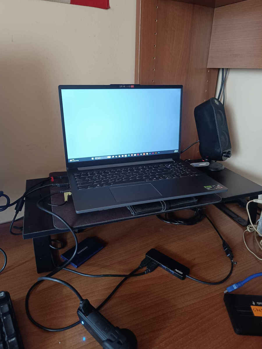 Brateck Schreibtisch Ständer Bildschirm bis zu 32" (STB-111)