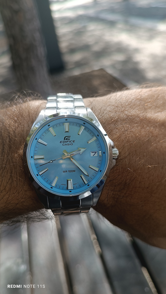 Edifice Ανδρικό Ρολόι 42mm Μπαταρίας με Ασημί Ατσάλινο Μπρασελέ
