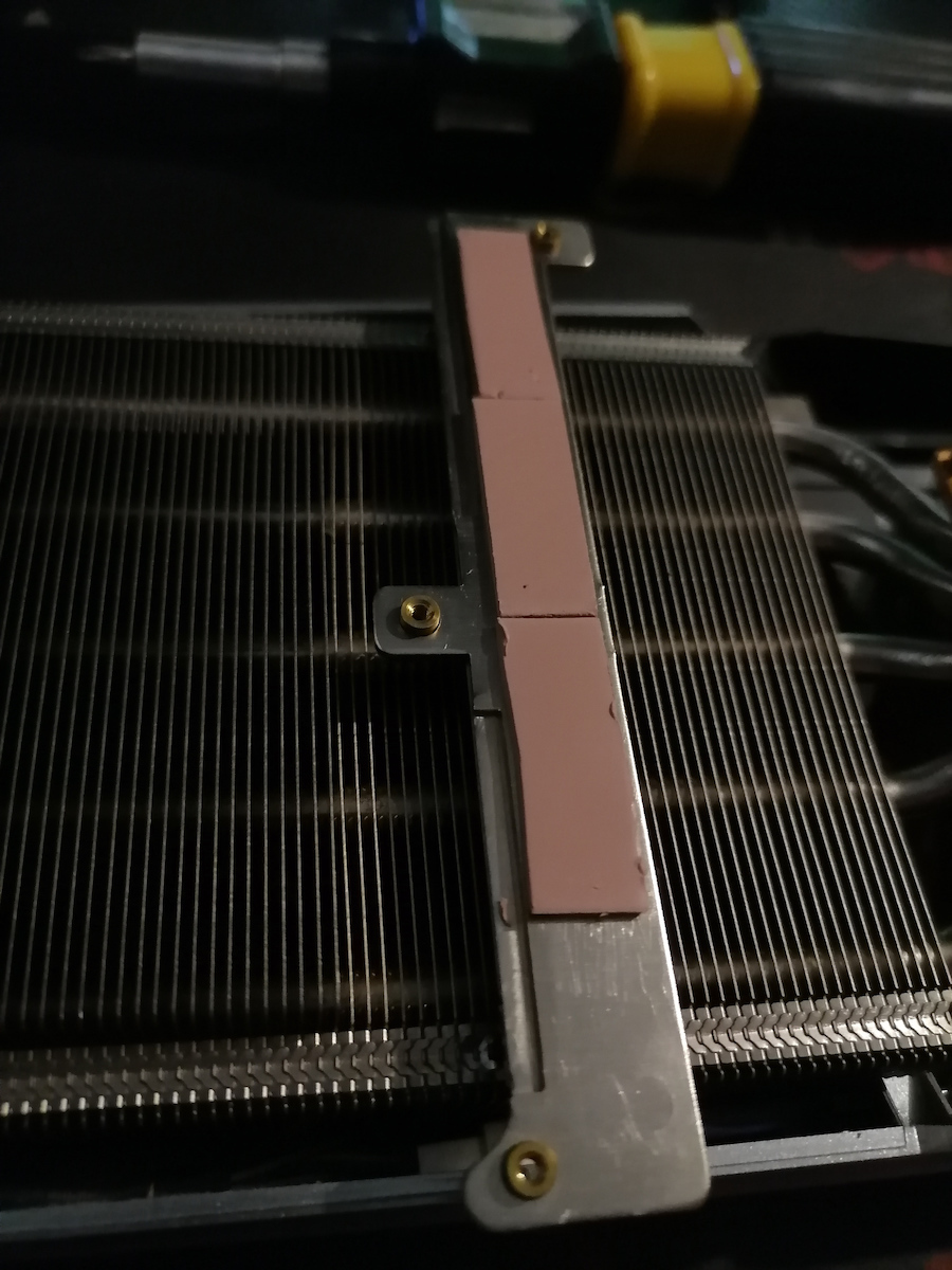 Thermal Grizzly Minus Pad 8 30 x 30 x 1,5 мм Розов