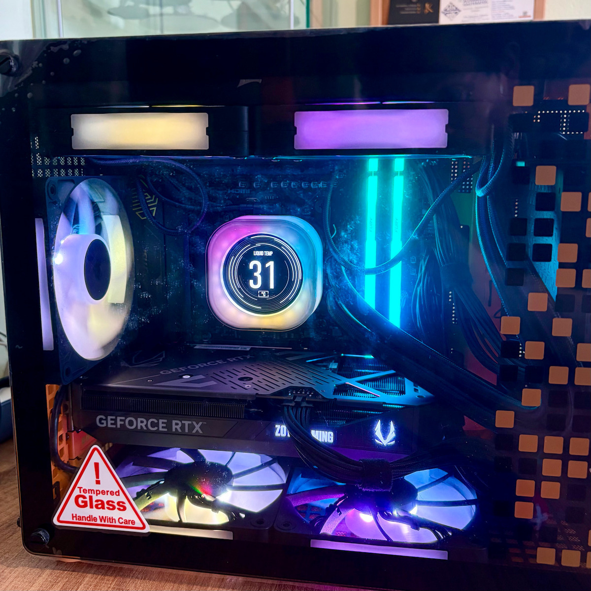 iCUE Link Titan RX RGB LCD Sistem de Răcire cu Apă AIO CPU cu 2 Ventilatoare de 120mm