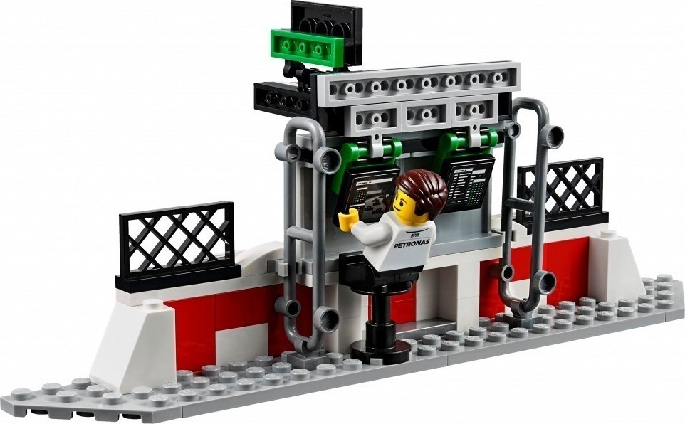 LEGO Speed Champions Mercedes AMG Petronas Formula One Team pentru